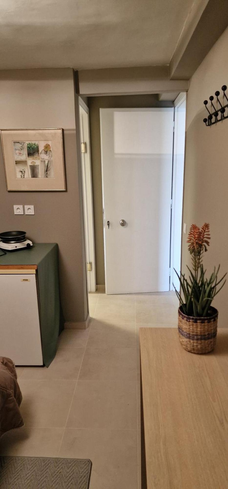 A Cozy Affordable Place At Voula Atenas Exterior foto